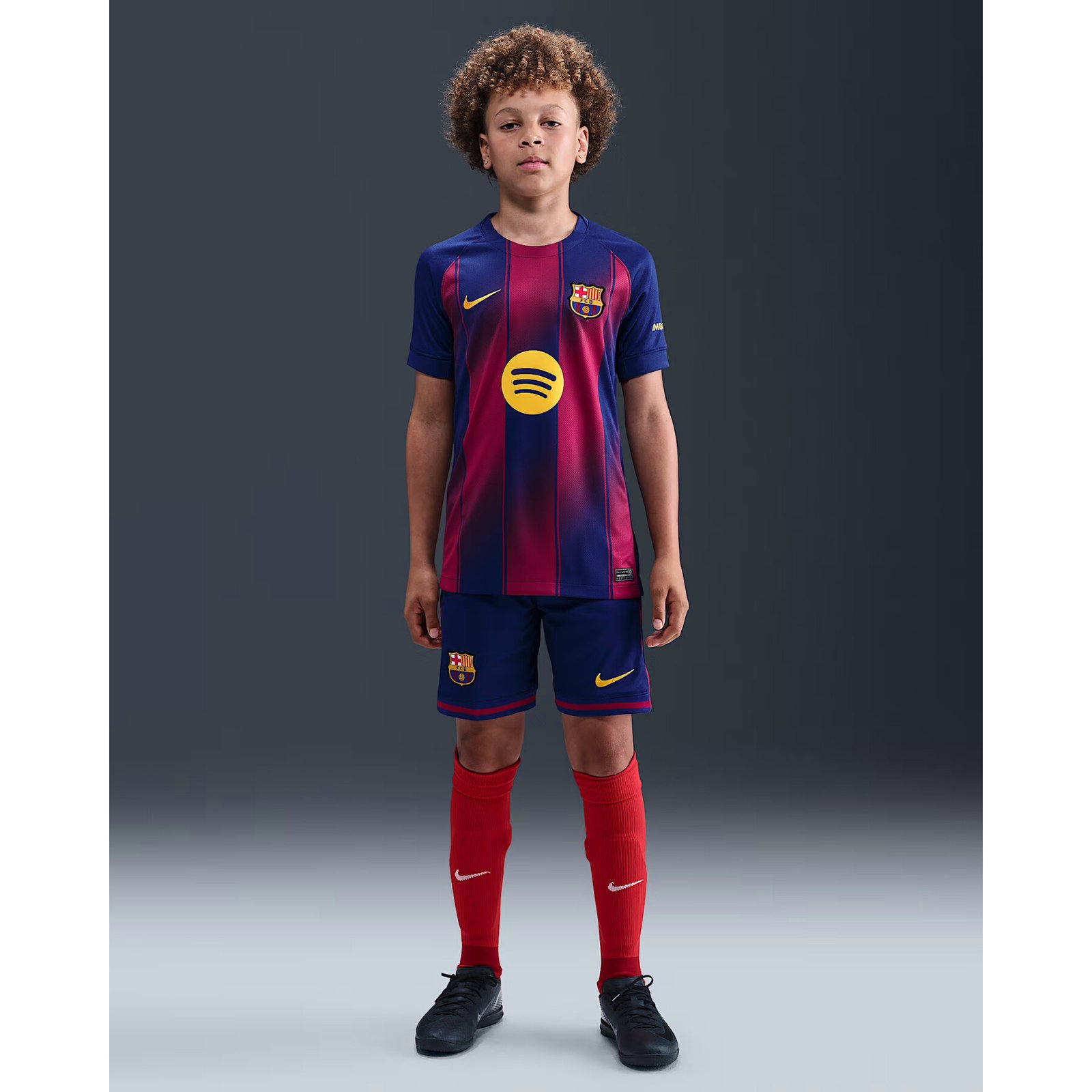 2025_nike_hj5287-456_3